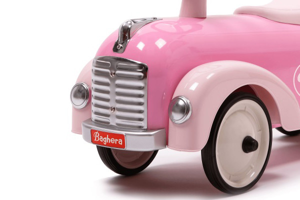 Met glimmende retro grill.