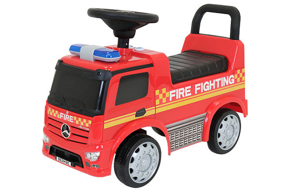 Graf versieren optie Bandits & Angels Mercedes Benz brandweer truck rood | Loopauto.nl