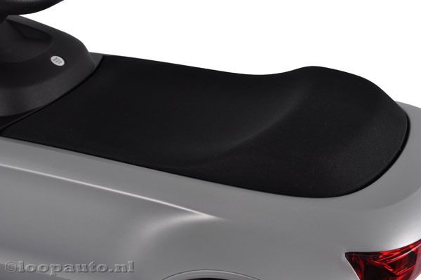 Zachte zitting in het zwart.