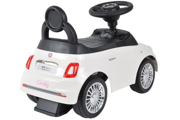 Maak de auto helemaal af met de optionele naamsticker.