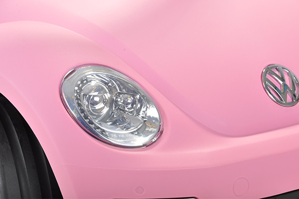 Bandits & Volkswagen Beetle roze | Loopauto.nl