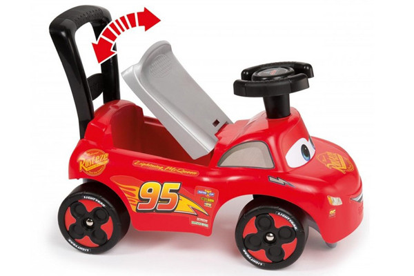 Opbergruimte onder de zitting.