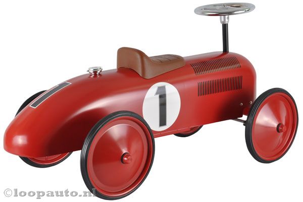 Kunststof zitting op 28 cm zithoogte.