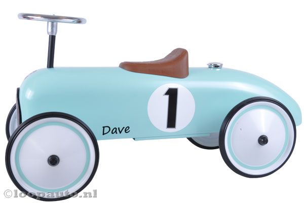 Stickers worden los geleverd zodat je ze zelf kunt op plakken.