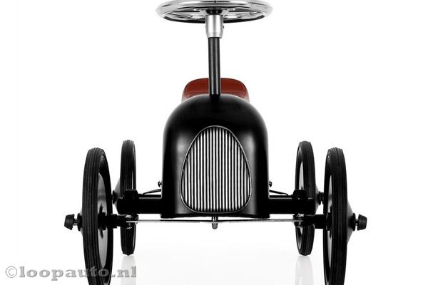 Vervaardigd uit metaal.