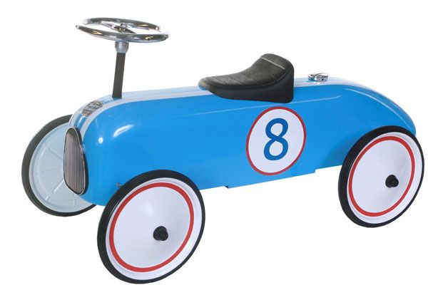 Deze loopauto is geinspireerd op de formule 1 wagens van vroeger.