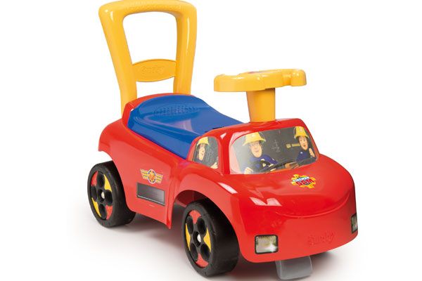 Met kantelblok aan de voorkant zodat de auto niet omvalt.