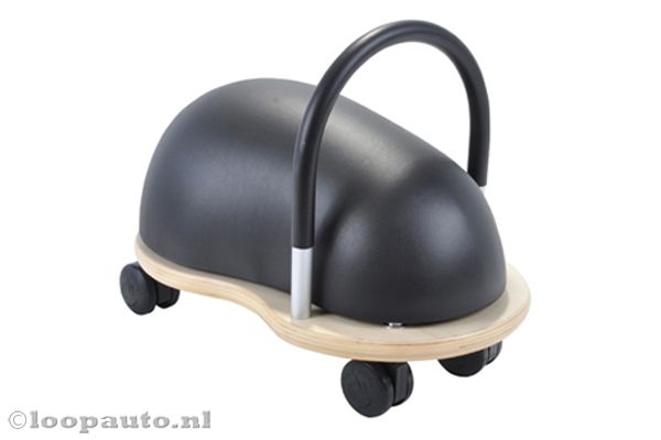 Compacte loopauto, neemt weinig ruimte in beslag.